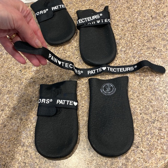 Paw Tectors Dog Boots Black Medium Waterproof Velcro - Picture 6 of 16